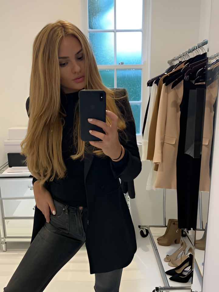 Эмма привлекальеная девушка из Кузнецка цена от 1500 руб