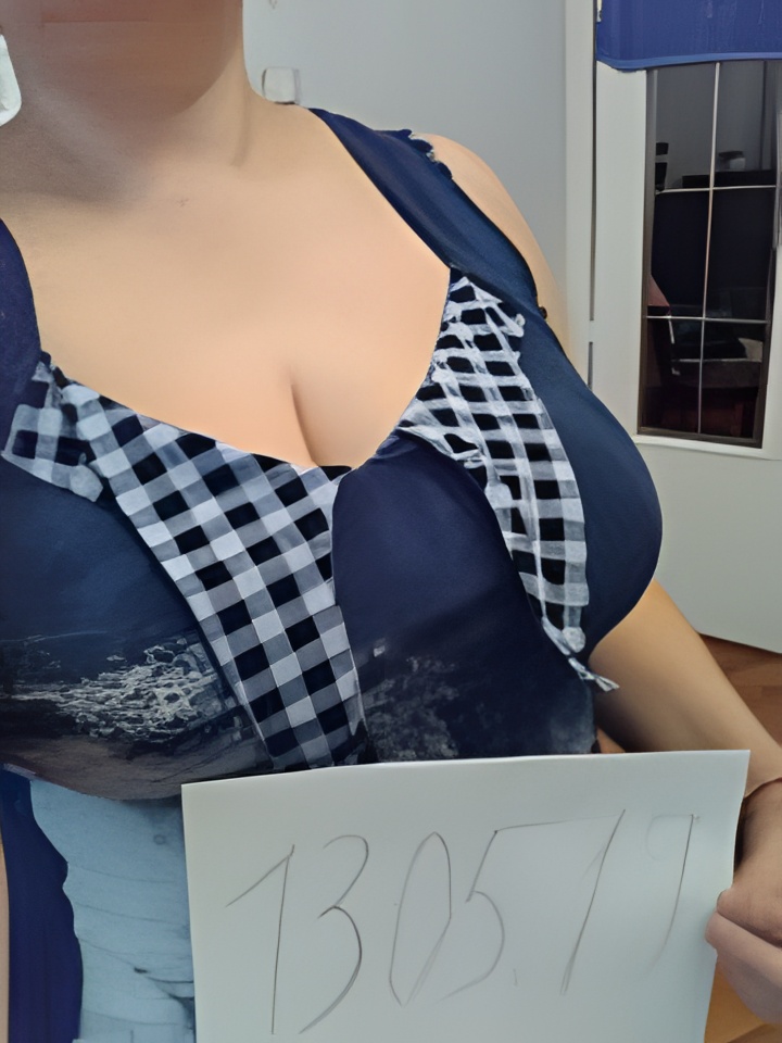 Полина привлекальеная девушка из Кузнецка цена от 2000 руб