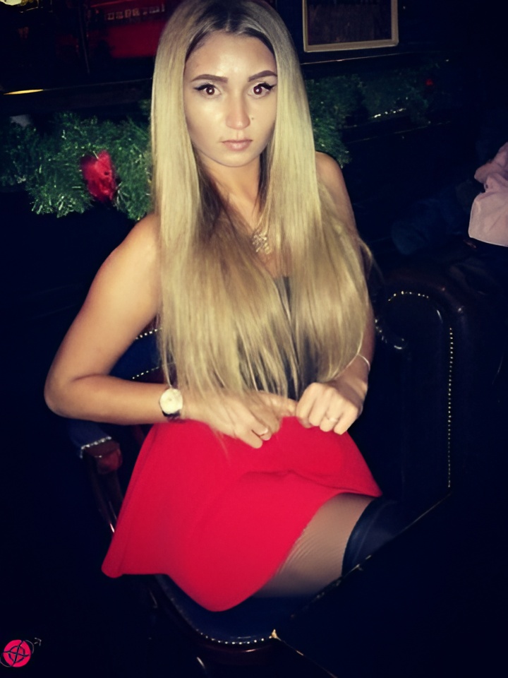 Юлия привлекальеная девушка из Кузнецка цена от 2000 руб