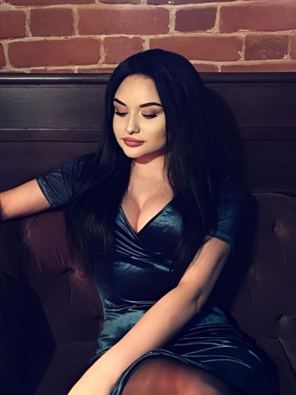 Лилия привлекательная девушка из Кузнецка цена от 1500 руб