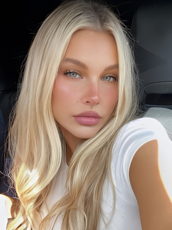 Стефания привлекательная девушка из Кузнецка цена от 4000 руб