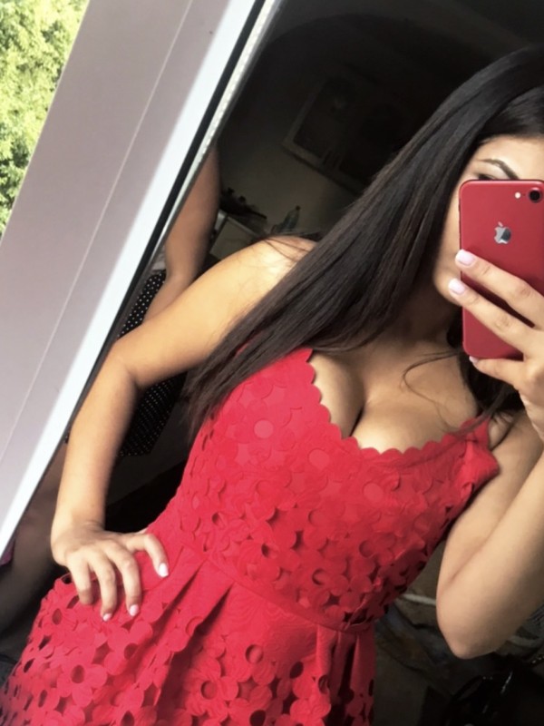 Карина привлекательная девушка из Кузнецка цена от 3500 руб